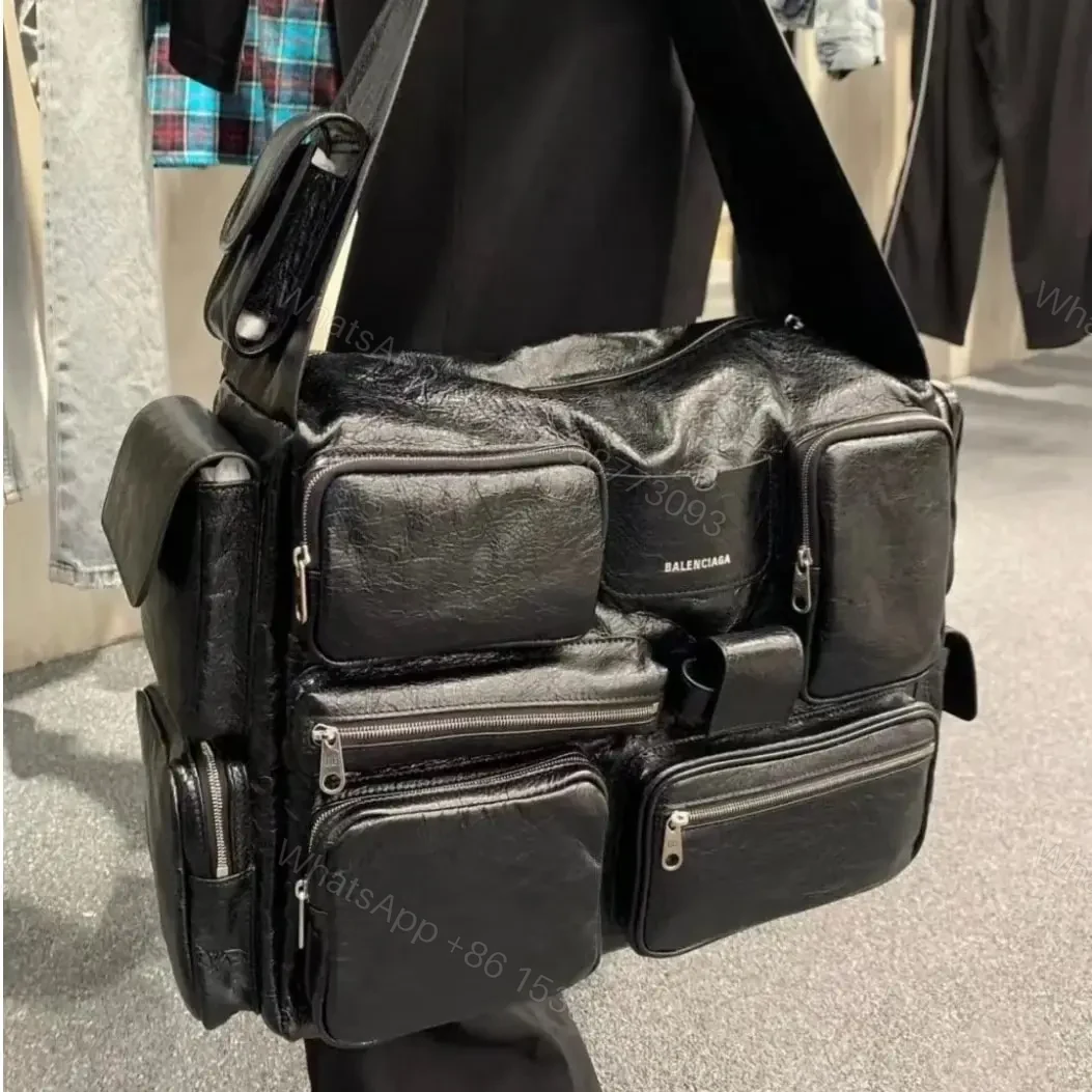 View 15 of 高仿BalenciagaSuperbusy系列復古工裝單肩包