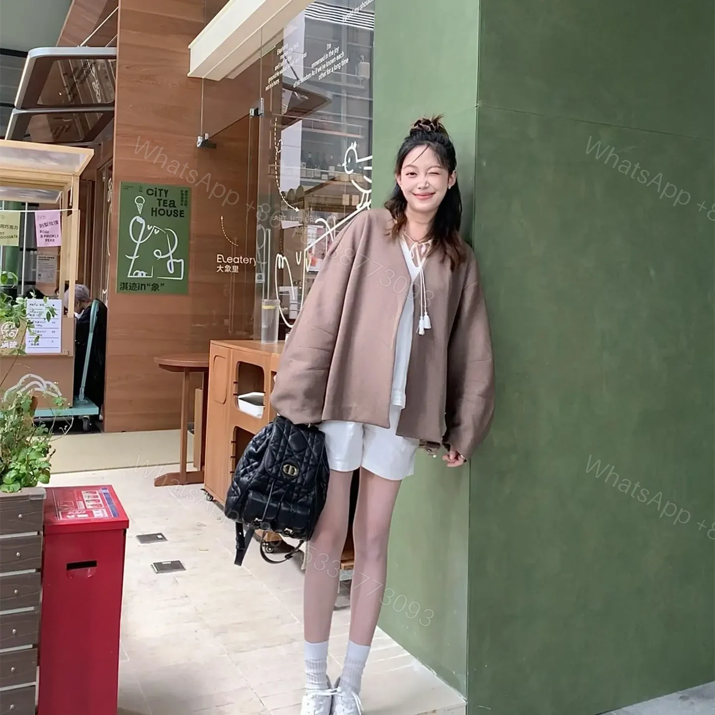 View 17 of 高仿Dior*Caro系列M6301M900小羊皮雙肩包黑色中號免檢版