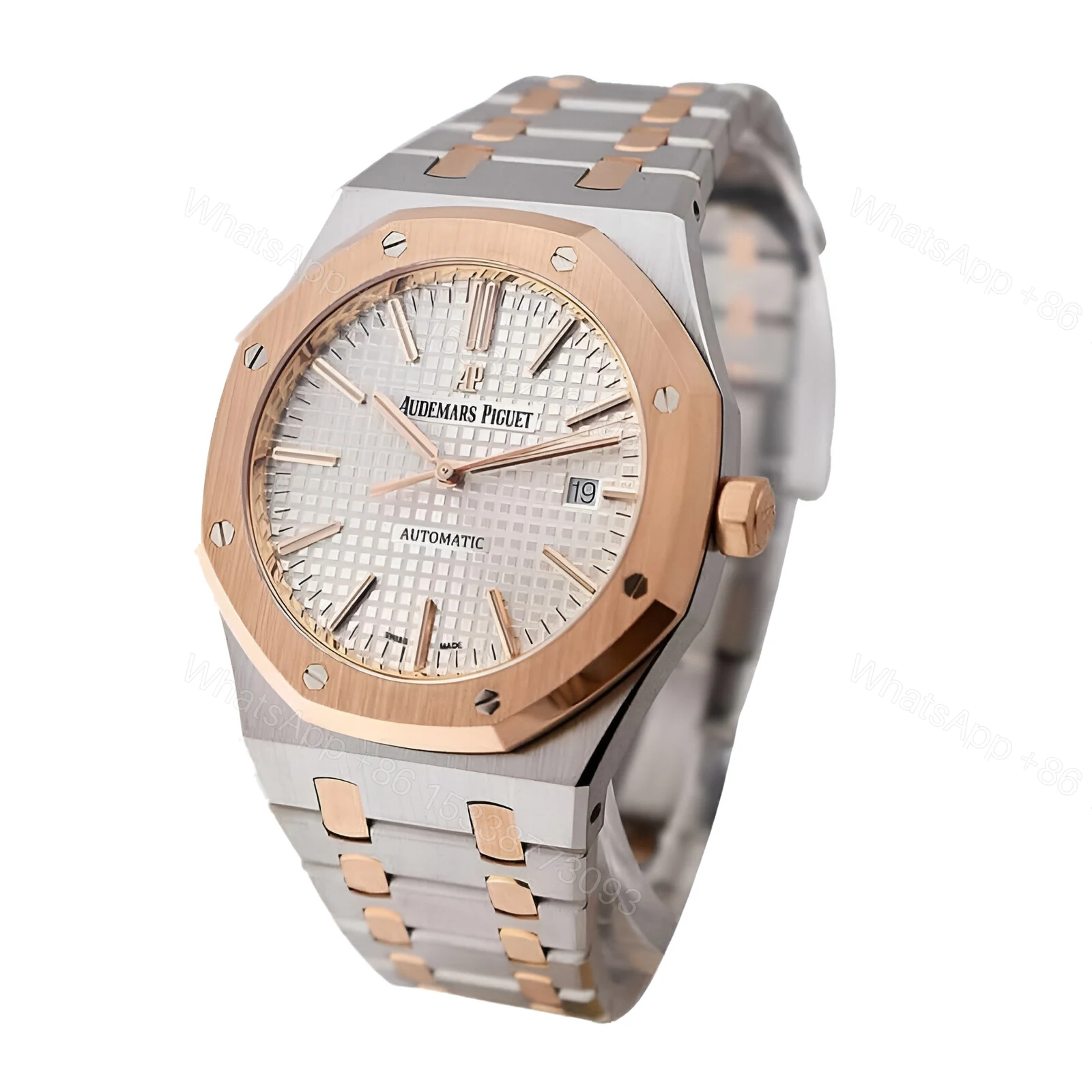 View 2 of Audemars Piguet Royal Oak 15400SR.OO.1220SR.01 Replica