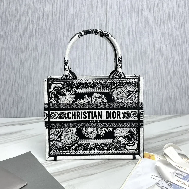 Bold Couture Tote: Black-White Tapestry Designer Tote — view 1
