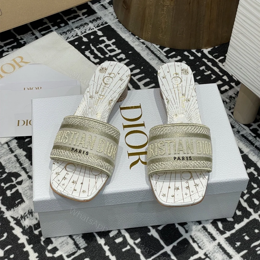 高仿Dior*Dway系列KCO220圓頭套腳拖鞋短踭金色星星免檢版 — view 1