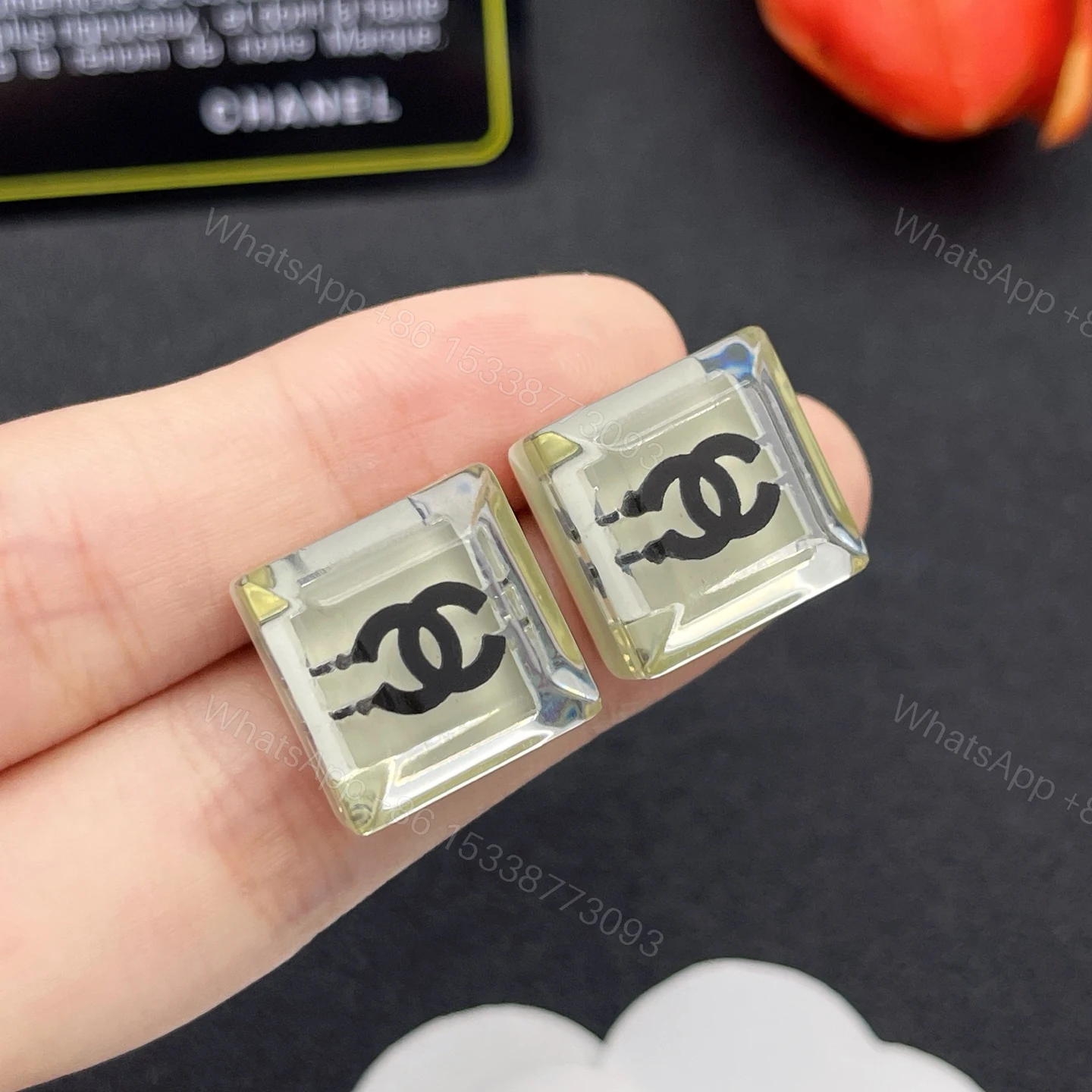 ChanelA貨耳環透明方型設計黑色雙C標誌感造型 — view 1