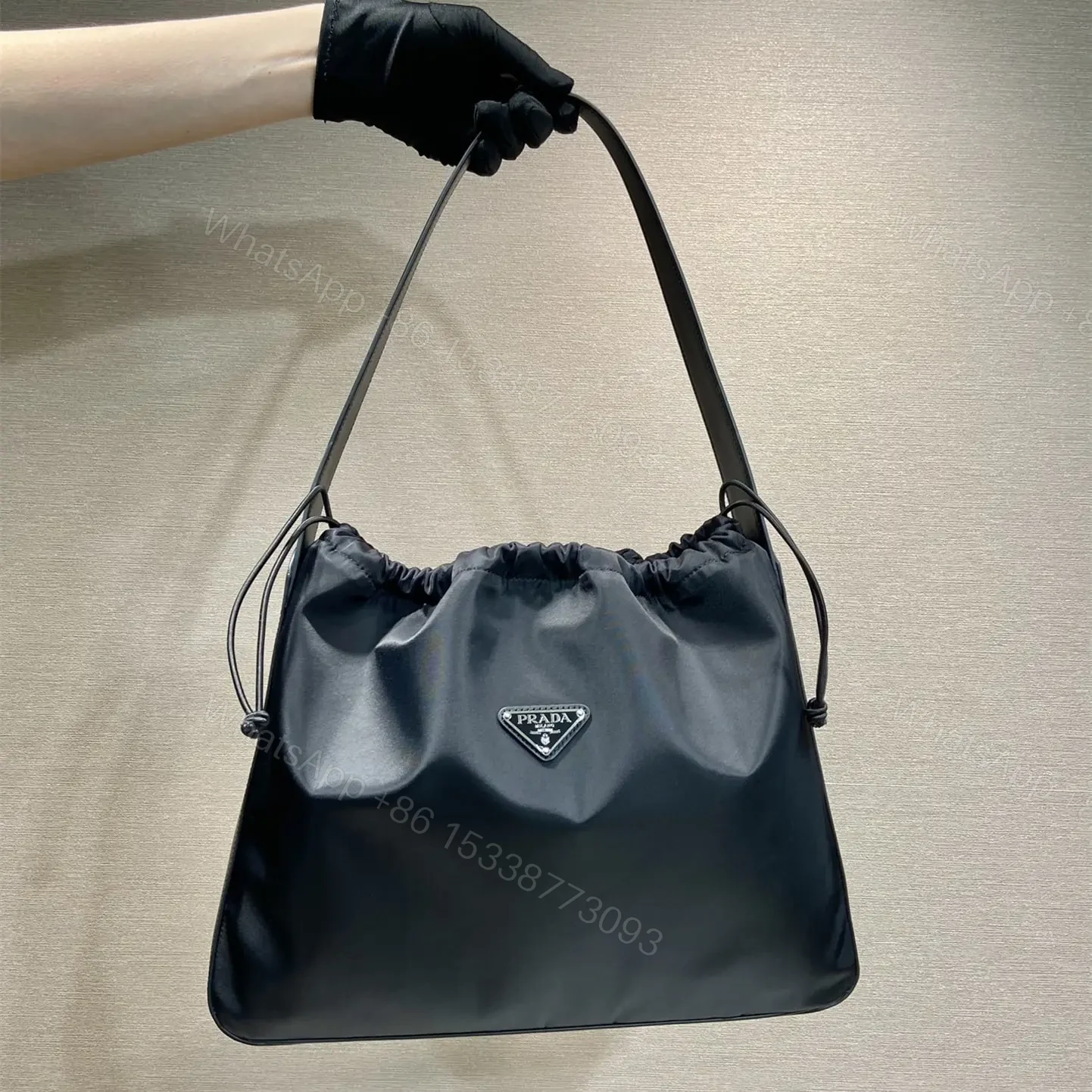 View 8 of 高仿Prada*ReEdition系列B6250腋下包大號黑色免檢版