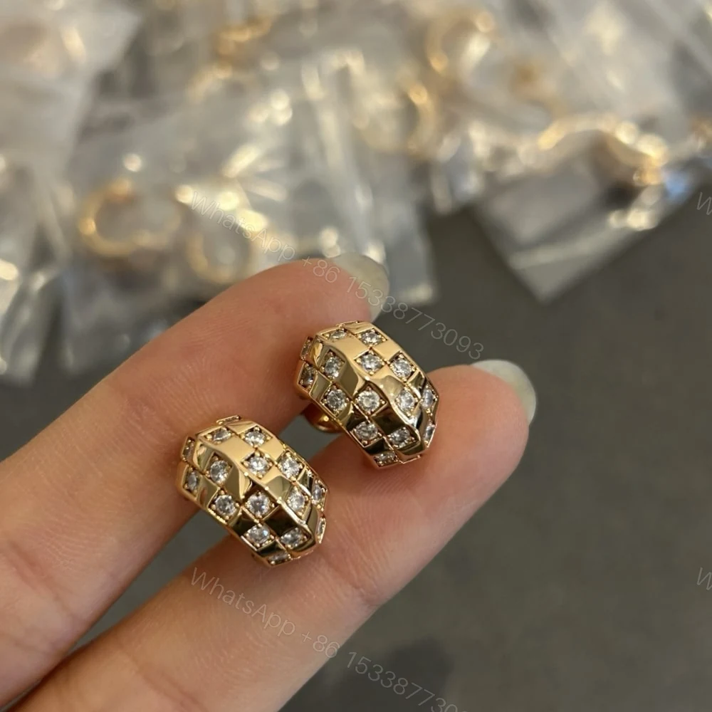 View 2 of LOUIS VUITTON LE DAMIER DE EARINGS YELLOW GOLD Q16521