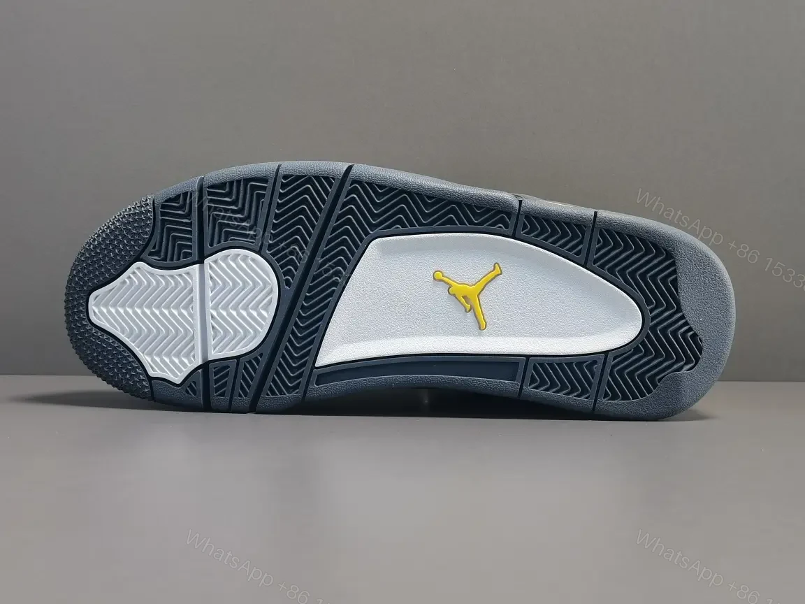 View 7 of Jordan 4 Retro Lightning (2021)