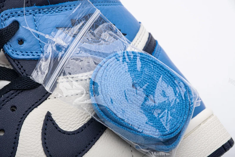 View 7 of Air Jordan 1 Retro High Obsidian UNC 555088-140