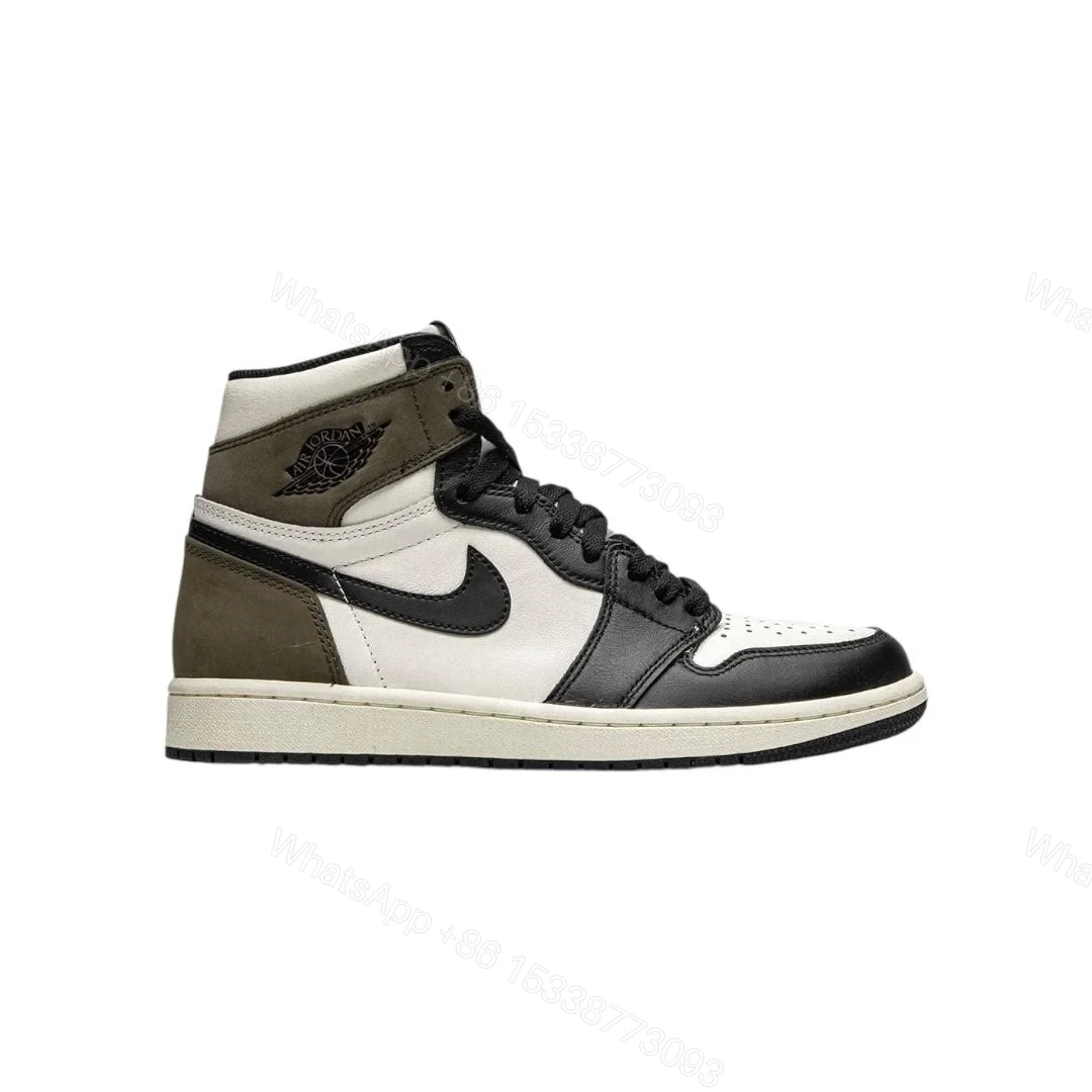 Air Jordan 1 Retro High OG (Dark Mocha) — view 1
