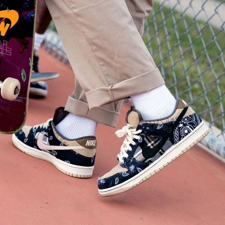 View 5 of FIRST COPY Nike Jordan SB Dunk X Travis Scott Cactus Jack