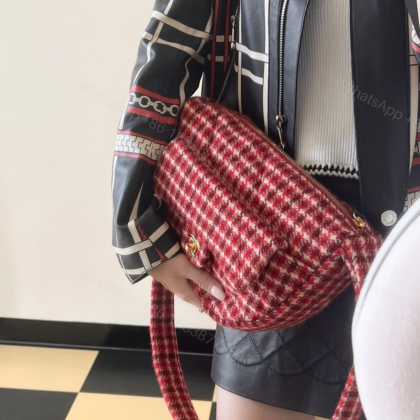 View 12 of 高仿Chanel*24N系列AS5052/Cocomeige Hobo半月包千鳥格免檢版