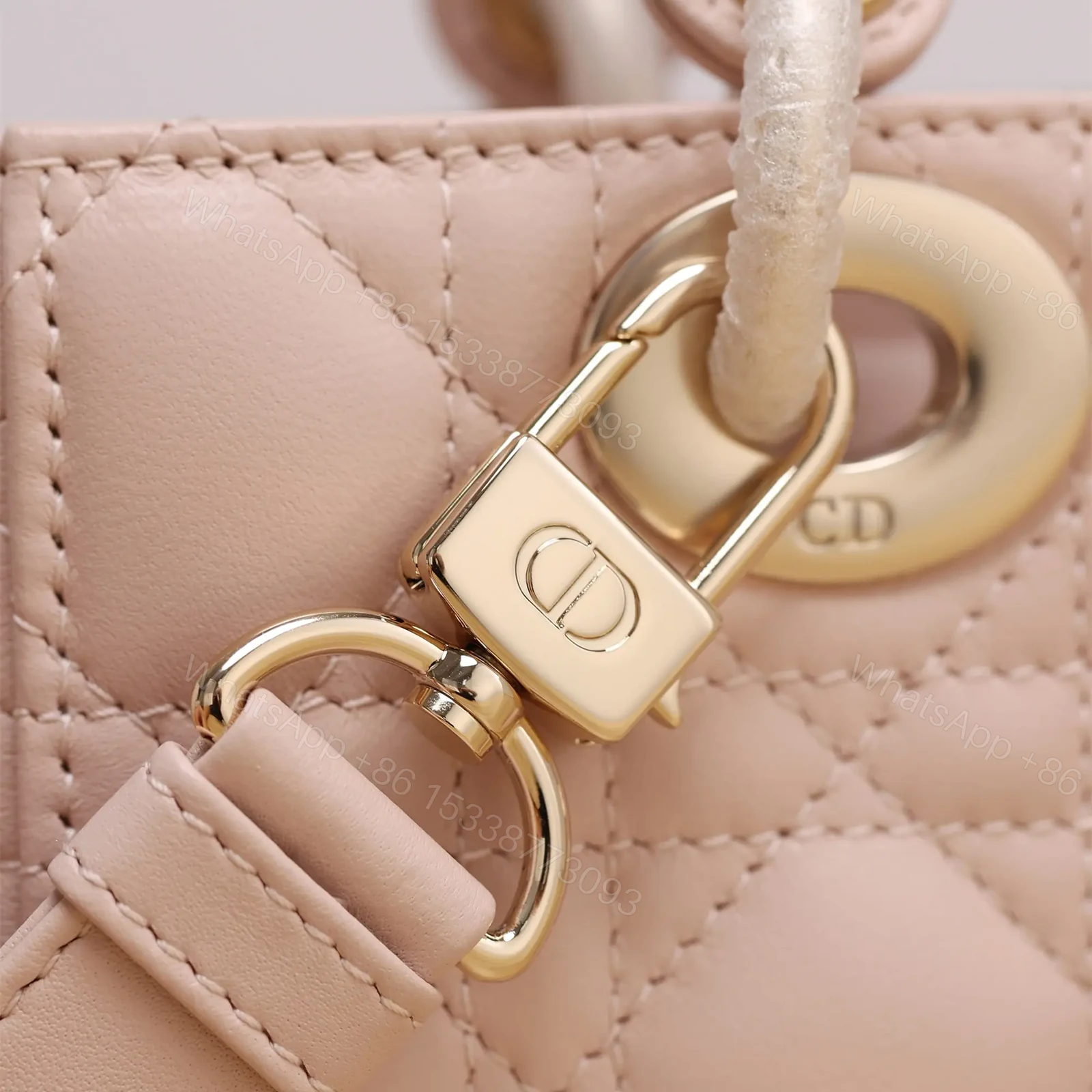 View 10 of 高仿Dior*LadyDJoy系列S0910M413小羊皮戴妃包胭脂粉Mini免檢版