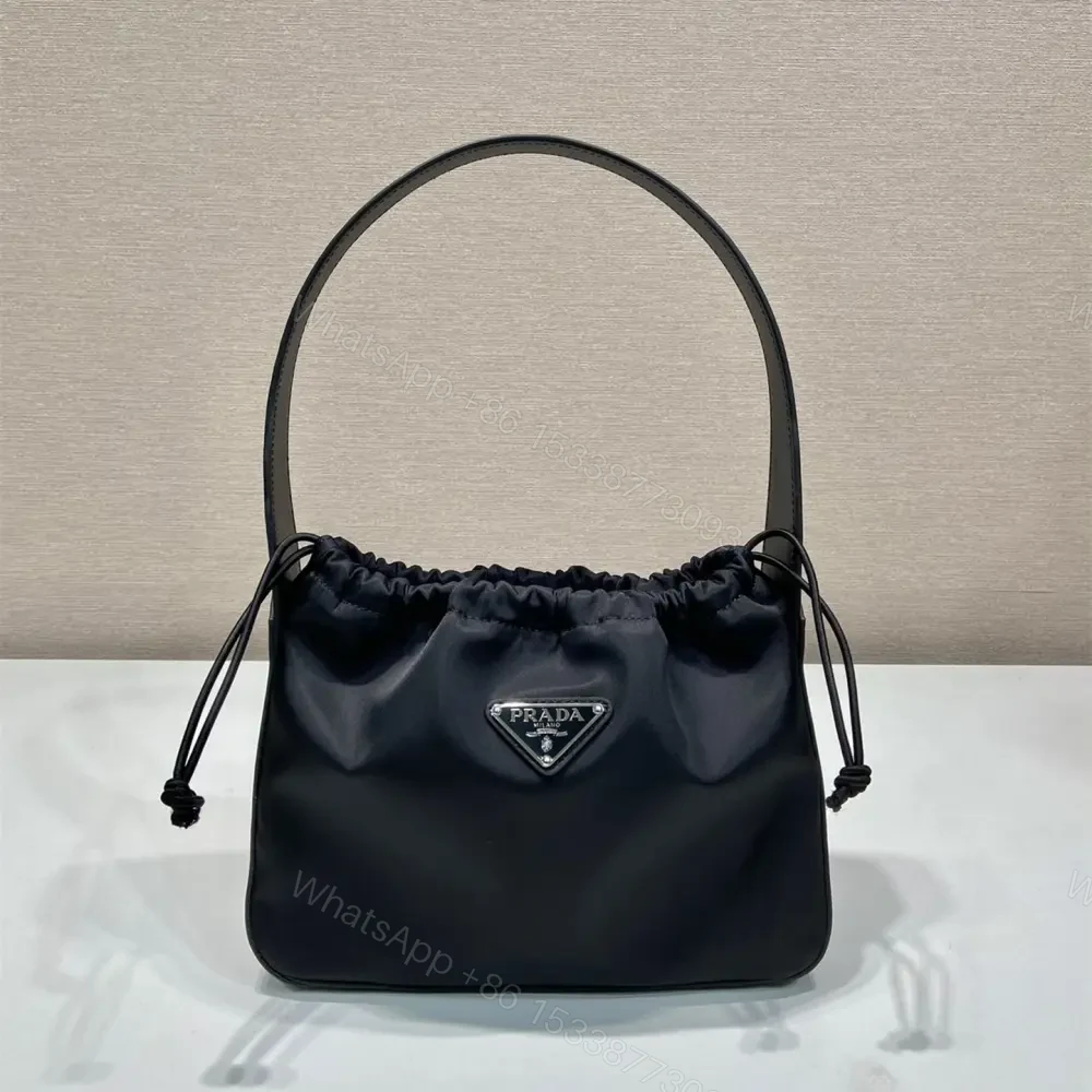高仿Prada*ReEdition系列B6249腋下包小號黑色免檢版 — view 1