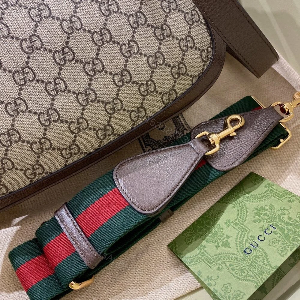 View 5 of Gucci Blondie Medium Shoulder Bag Beige And Ebony 29Cm 699210 96IWG 8745