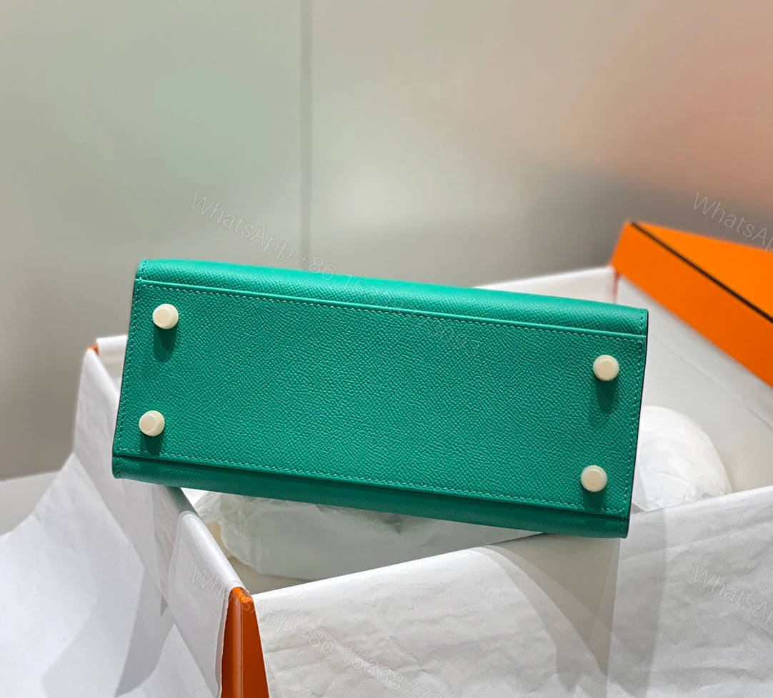 View 4 of KELLY 25CM IN VERT VERTIGO EPSOM GOLD HARDWARE