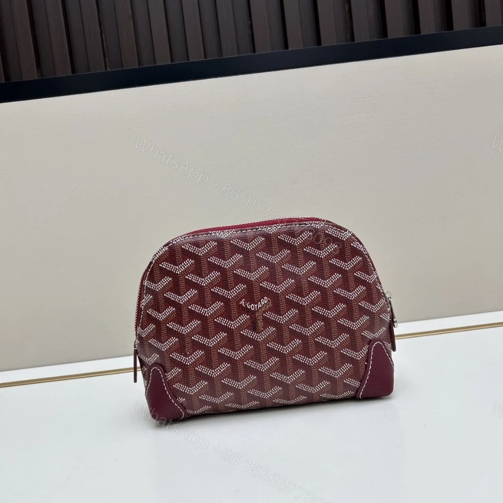 View 4 of GOYARD VENDÔME COSMETIC POUCH BURGUNDY 18CM VENDOTPMLTY33CL33P