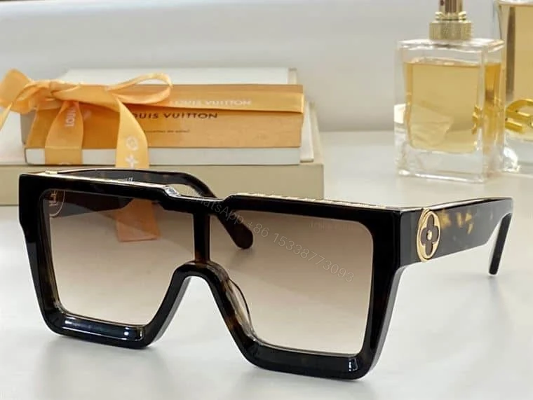 View 8 of LV SUNGLASSES – GLVT02
