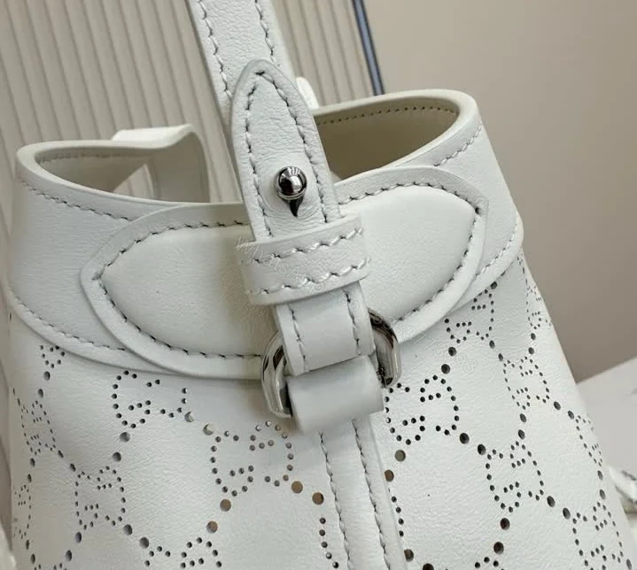 View 10 of Gucci Giglio Small Tote Bag TB5475 Mirror 1:1