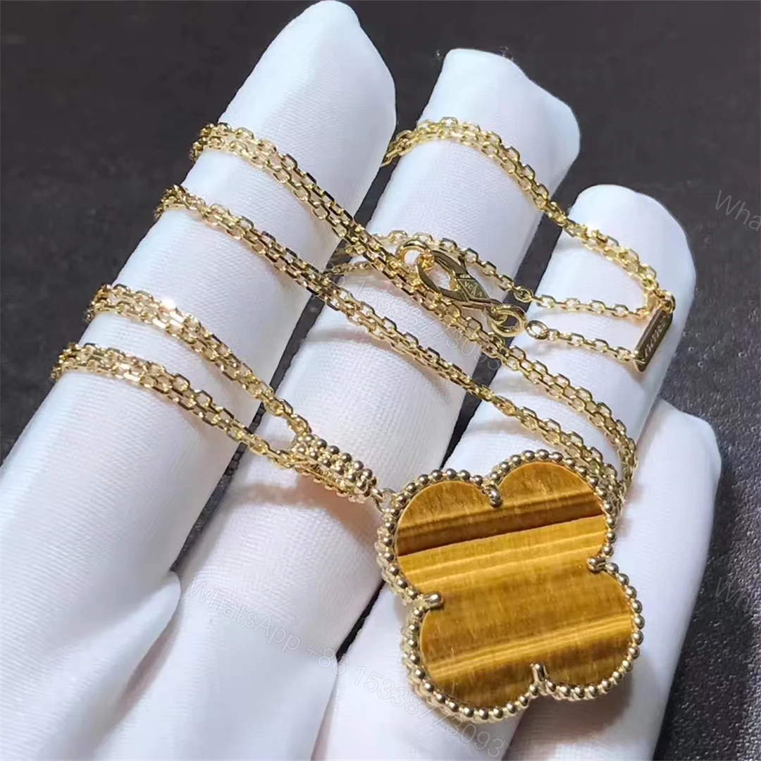 Van Cleef & Arpels Magic Alhambra long necklace — view 1