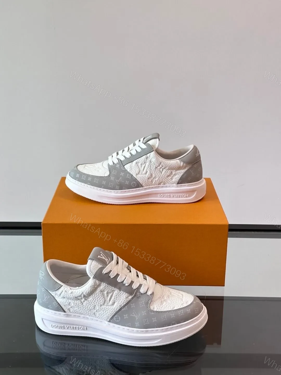 View 4 of LV Men White Gray Leather Sneakers