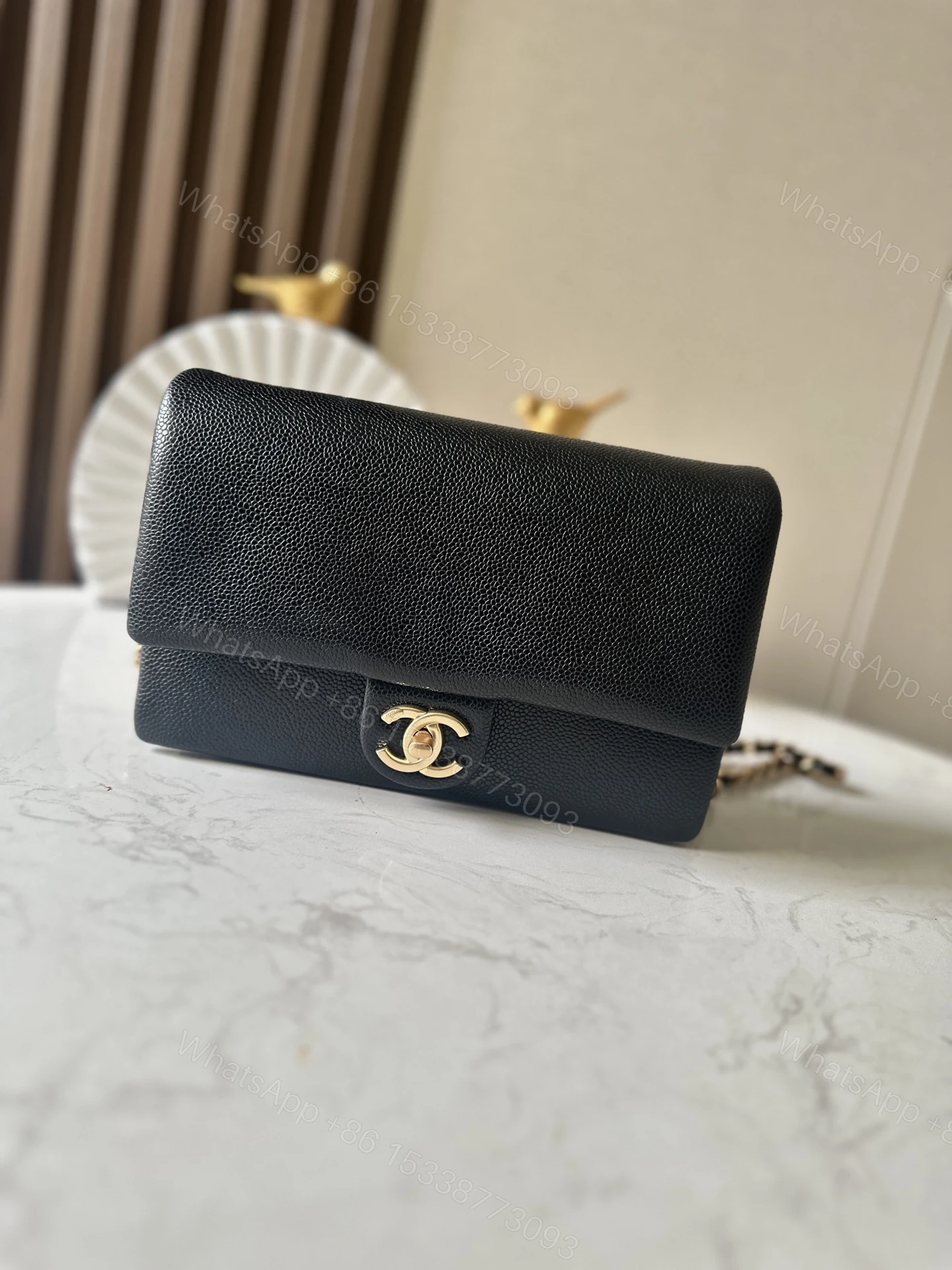 CHANEL 高仿黑色荔枝紋長夾鏈條斜背包 經典雙C小香風百搭款 — view 1
