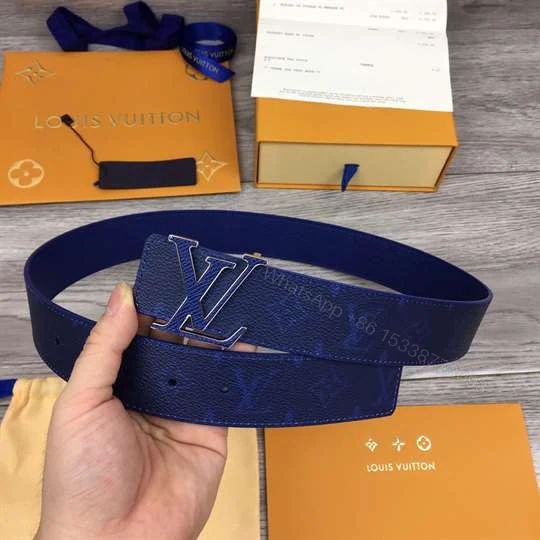 View 7 of LOUIS VUITTON MEN’S INITIALES 40MM REVERSIBLE BELT BLUE – B117