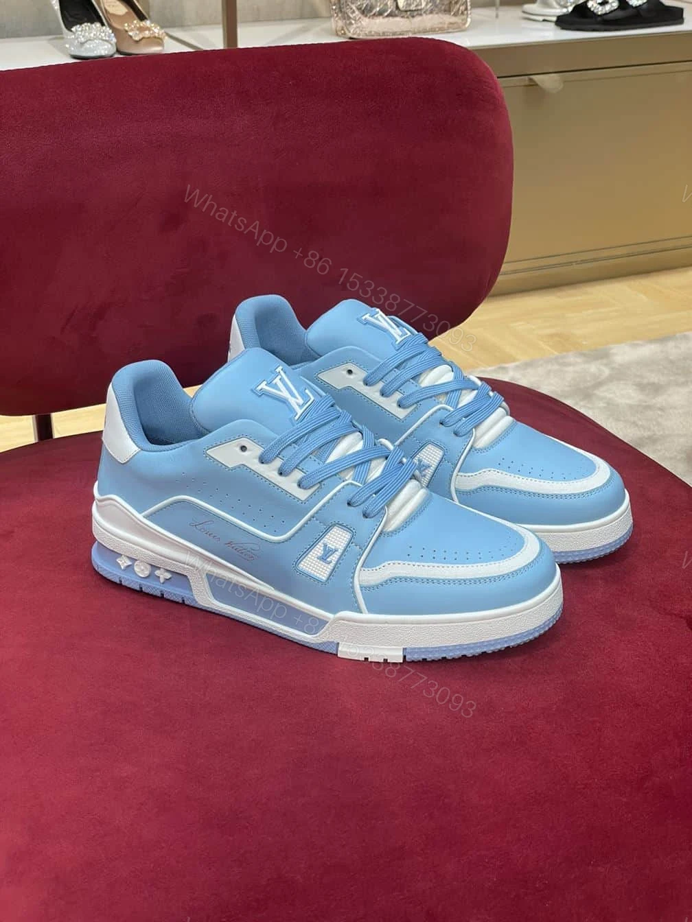 LOUIS VUITTON TRAINER SNEAKER – LSVT312 — view 1
