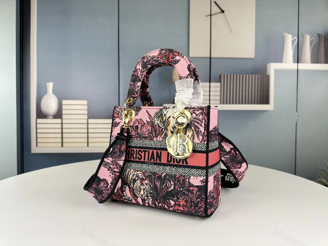 View 3 of DIOR MEDIUM LADY D LITE BAG PINK MULTICOLOR TOILE DE JOUY VOYAGE EMBROIDERY 24CM M0565OEUPM45E