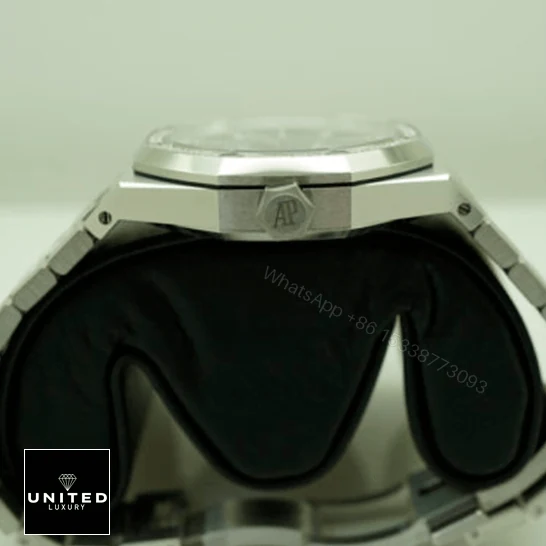 View 8 of Audemars Piguet Royal Oak 15451ST.ZZ.1256ST.03 Replica