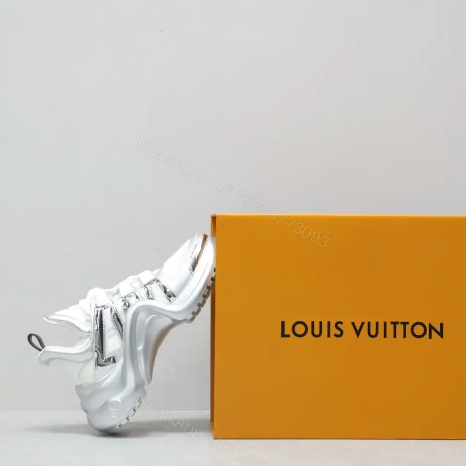 View 8 of LV ARCHLIGHT SNEAKER – LSVM004