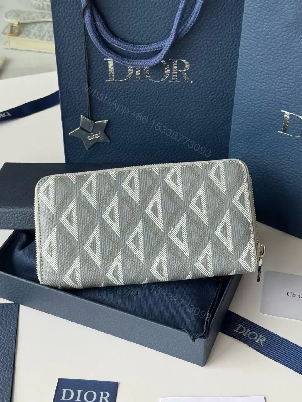 View 2 of Geometric Gray Wallet Case: Luxe Texture & Zippered Chic