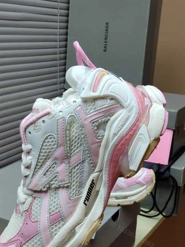 View 6 of BALENCIAGA MEN’S RUNNER SNEAKER – BB177