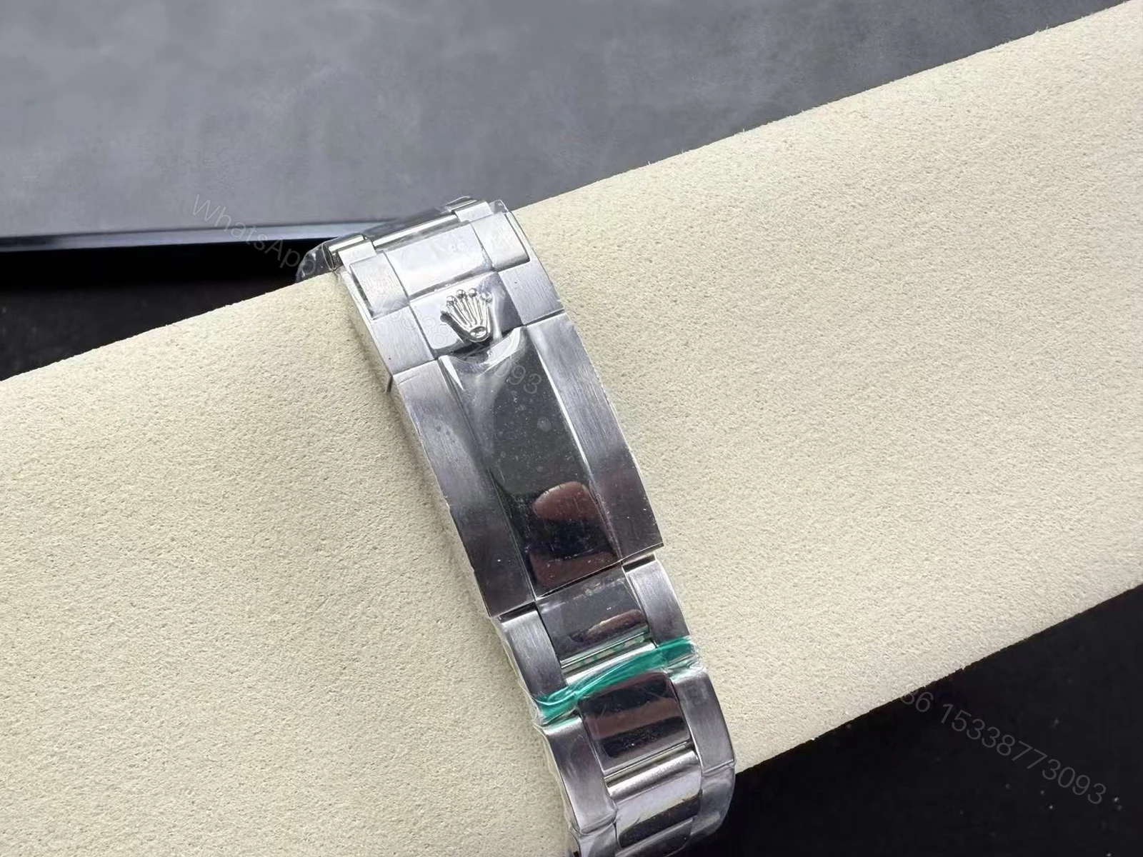 View 10 of Superclone Rolex GMT-Master II 40 mm 126729VTNR Oyster “Absinthe”