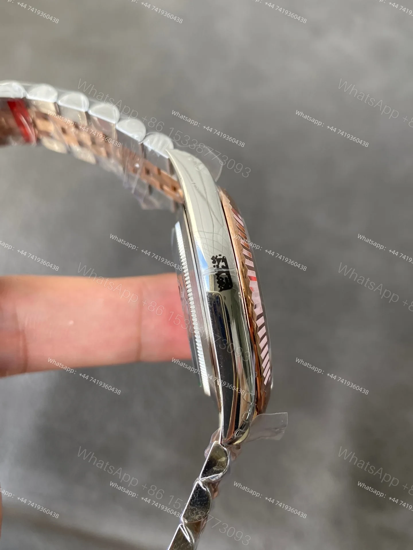 View 5 of Rolex Datejust M126331-0018 1:1 Replica Water Ripple Rose Gold Silver Dial Jubilee 41MM 3235 Movement Super Clone Watch