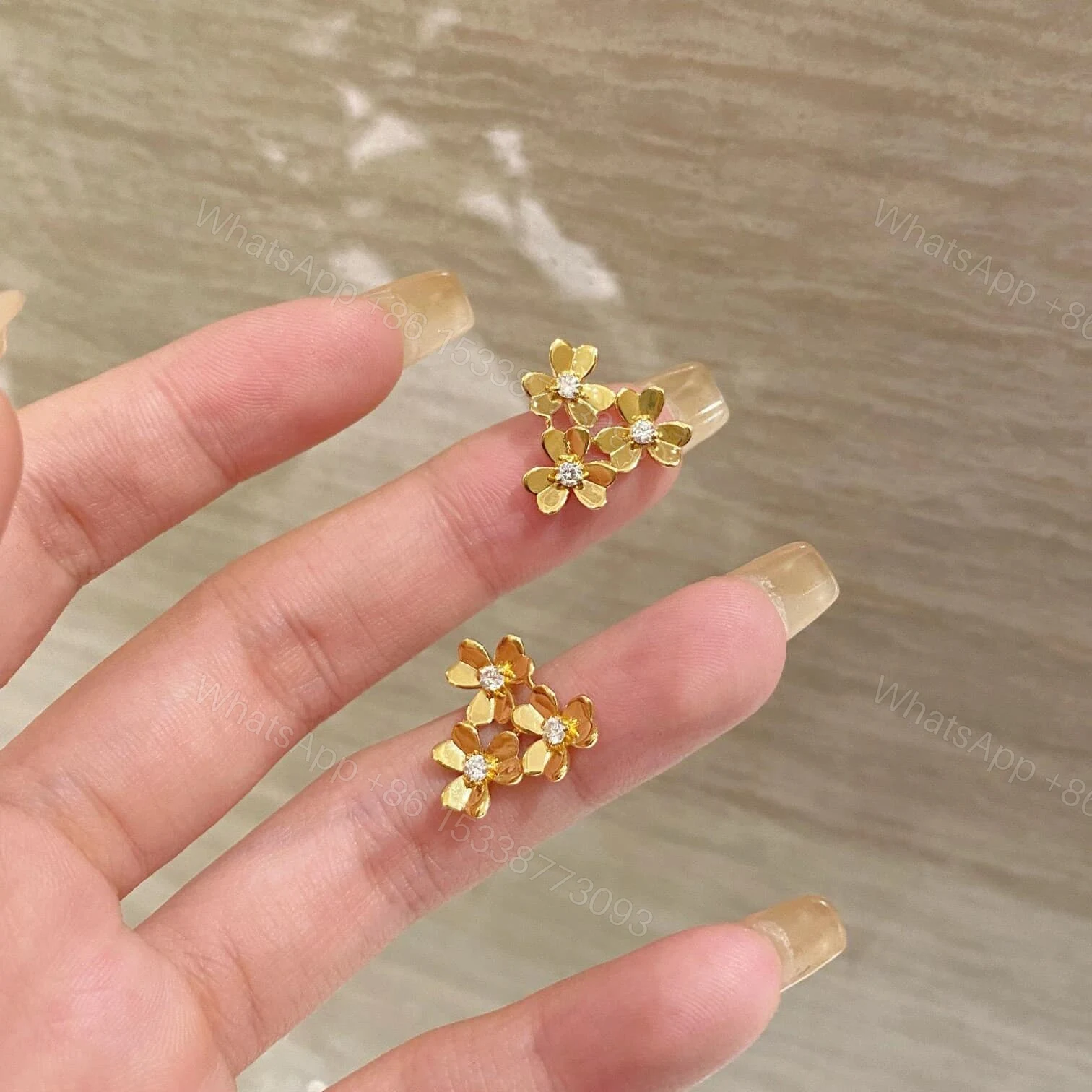 View 3 of Van Cleef & Arpels 18K Gold Frivole Earstuds 3 Flowers VCARP2DV00
