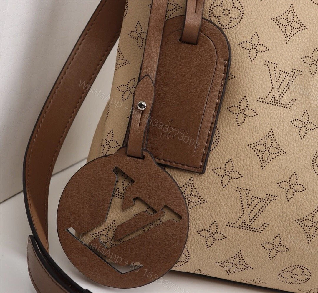 View 6 of LV Louis Vuitton Beaubourg Hobo
