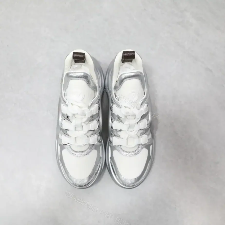 View 2 of LV ARCHLIGHT SNEAKER – LSVM004