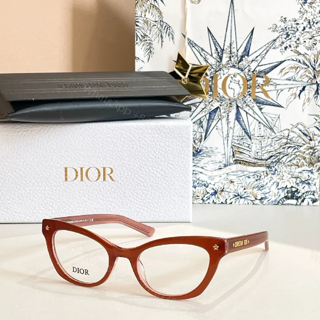 View 5 of Chic Tortoiseshell Cat-Eye Sunglasses with Star Detailing