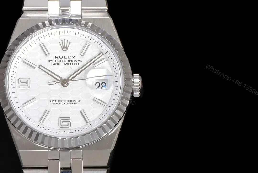 View 4 of Rolex Land-Dweller 36 Oystersteel – White Gold White Dial Flat Jubilee 127334-0001