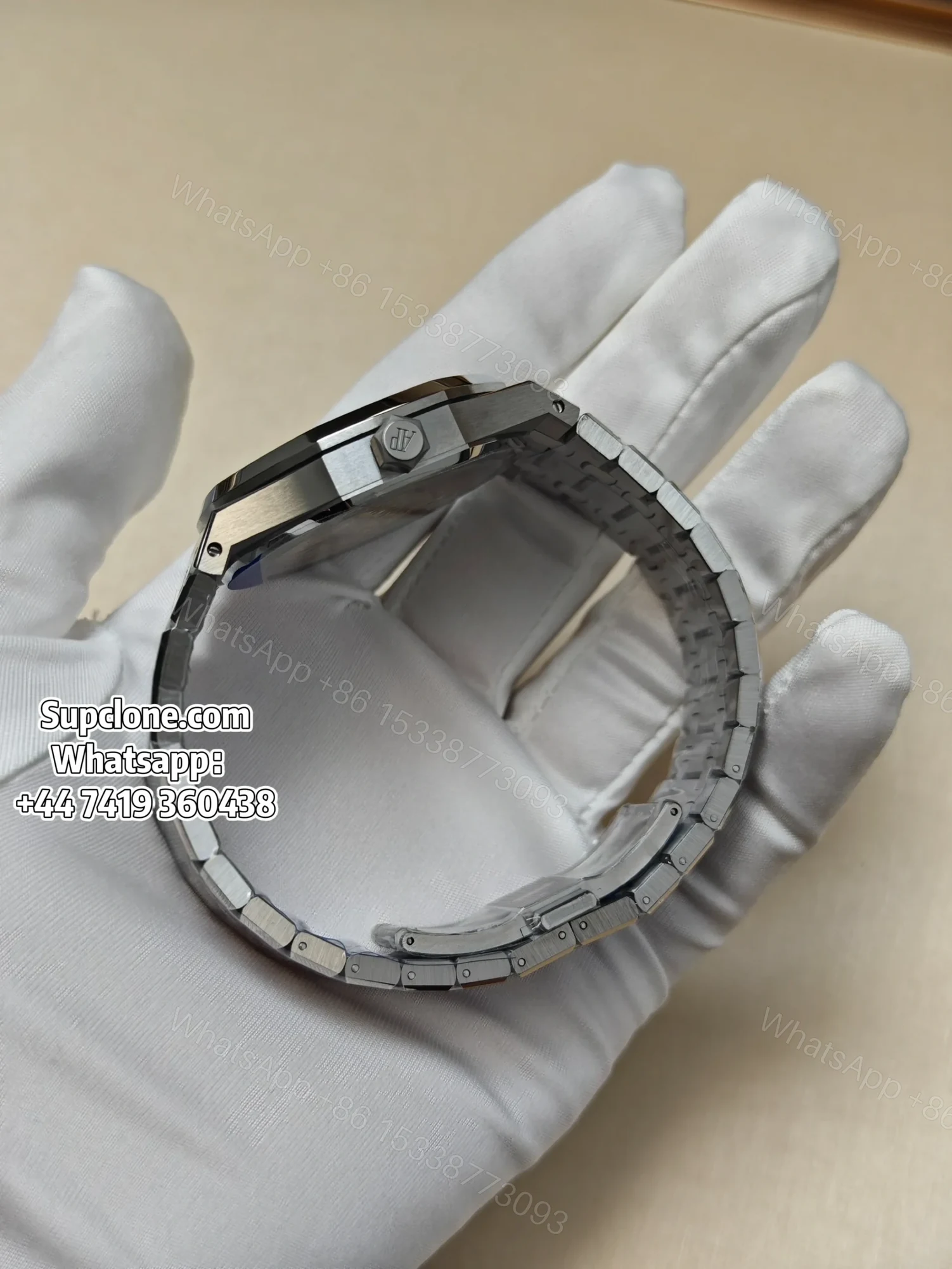 View 8 of Audemars Piguet Super Clone Royal Oak 15500 Black Dial 41MM