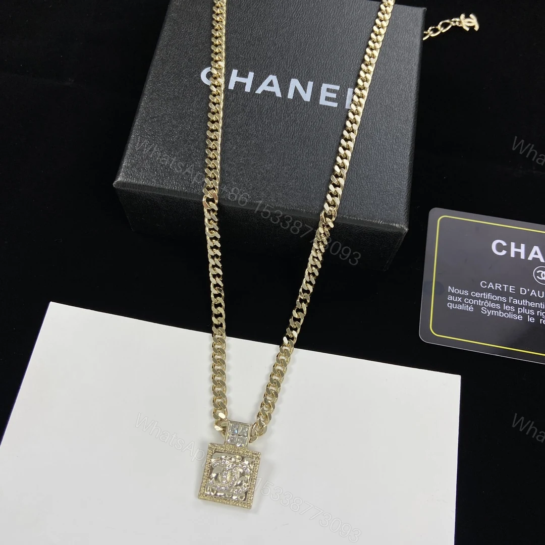 View 6 of EN – Lux Chanel Necklaces 028