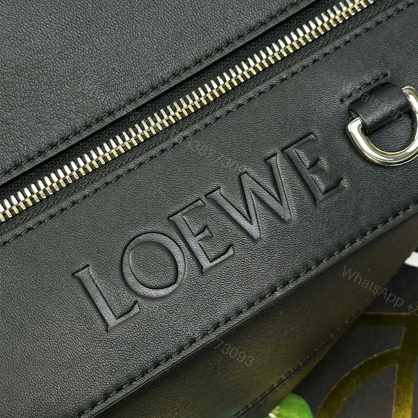 View 7 of 高仿Loewe*Sling系列1100牛皮男士腰包黑色免檢版