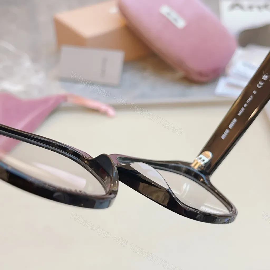 View 4 of Oversized Square Acetate Frames - Black/Brown Gradient, UV Protection