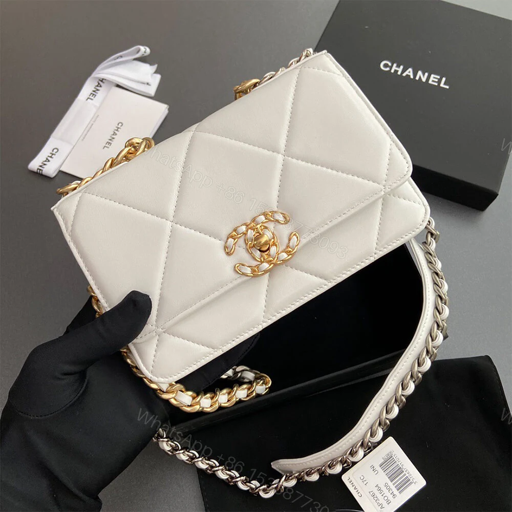 View 6 of CHANEL 19 Wallet on Chain