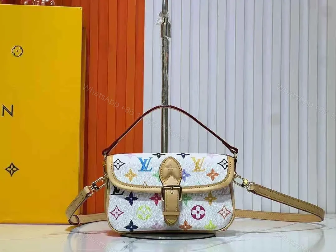 LOUIS VUITTON — view 1