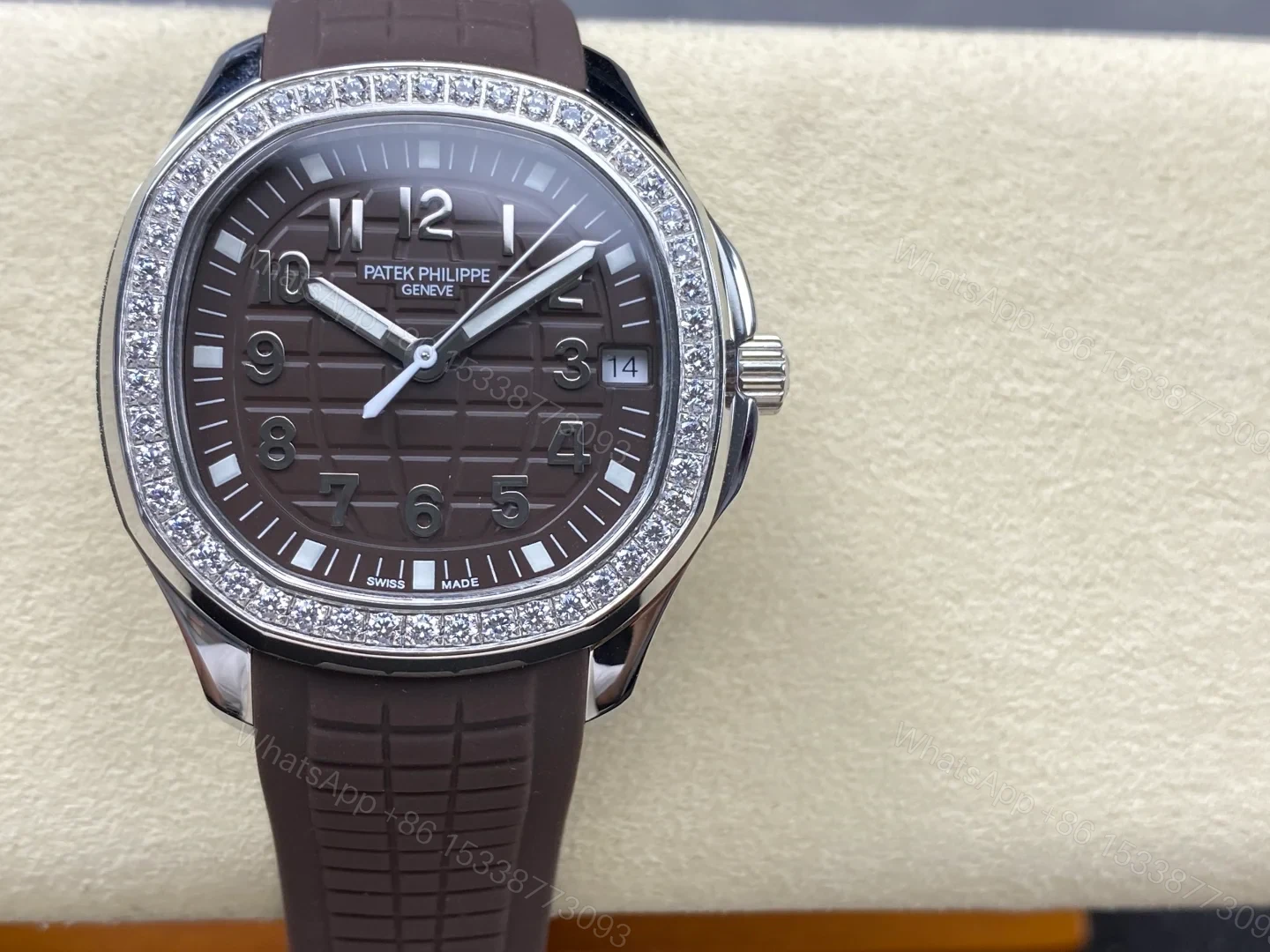 Patek Philippe Aquanaut 5067 Stainless Steel Brown 5067A-023 — view 1