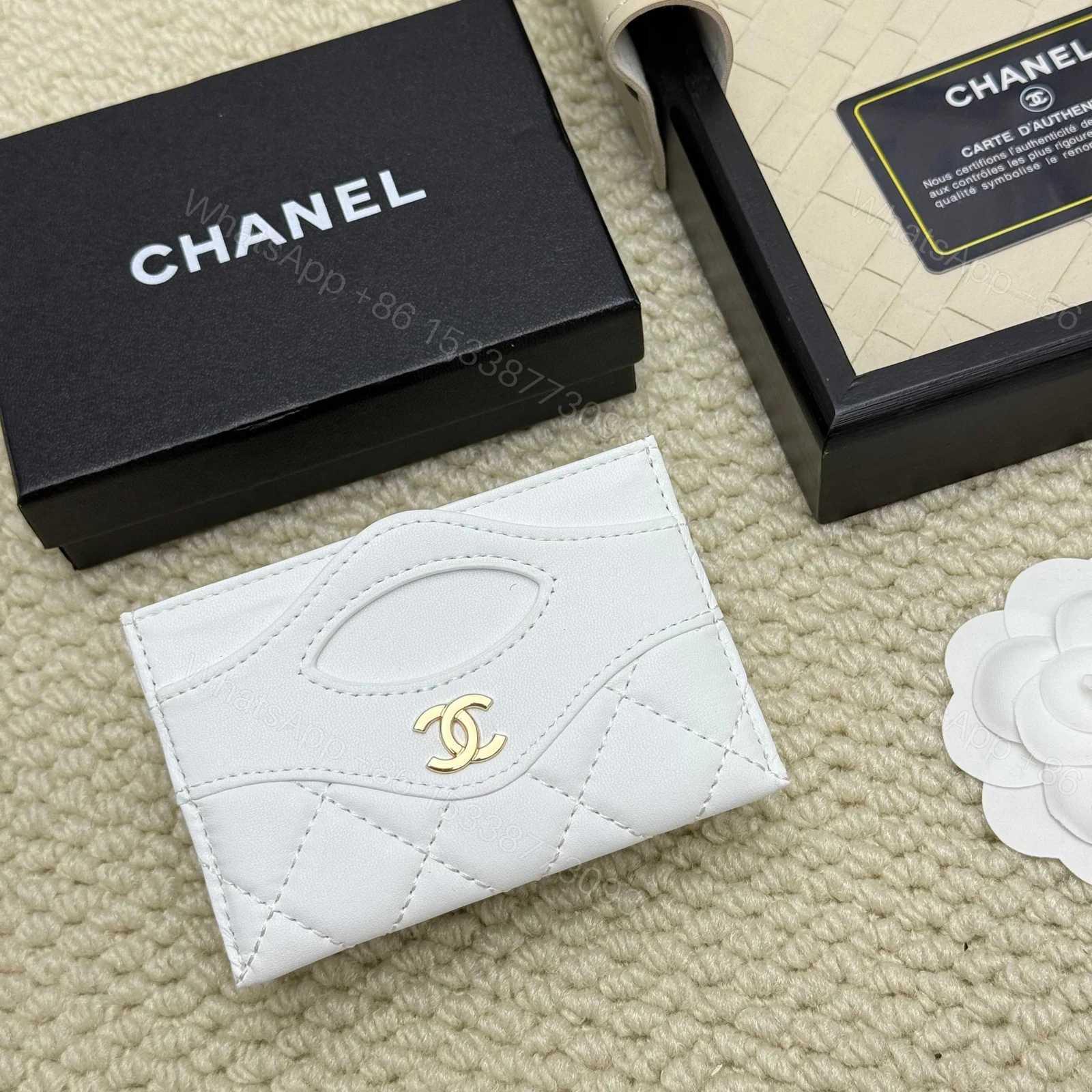 Chanel 原單女士短夾純白金扣款 優雅氣質日常百搭 — view 1
