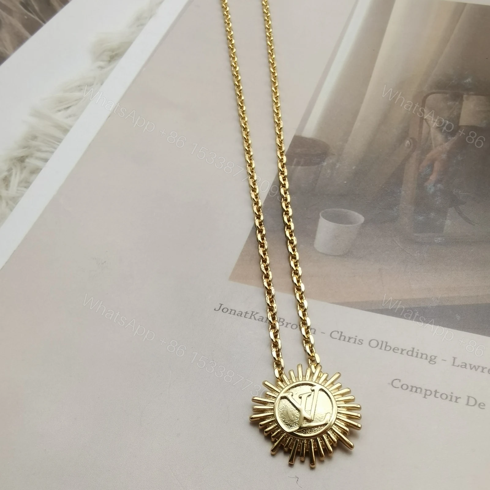 View 3 of EN – Lux LV Necklaces 068