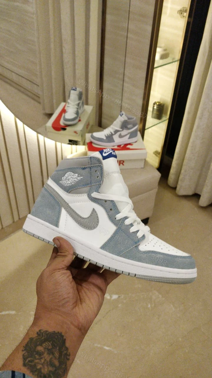 FIRST COPY NIKE RETRO 1 HYPER ROYAL — view 1