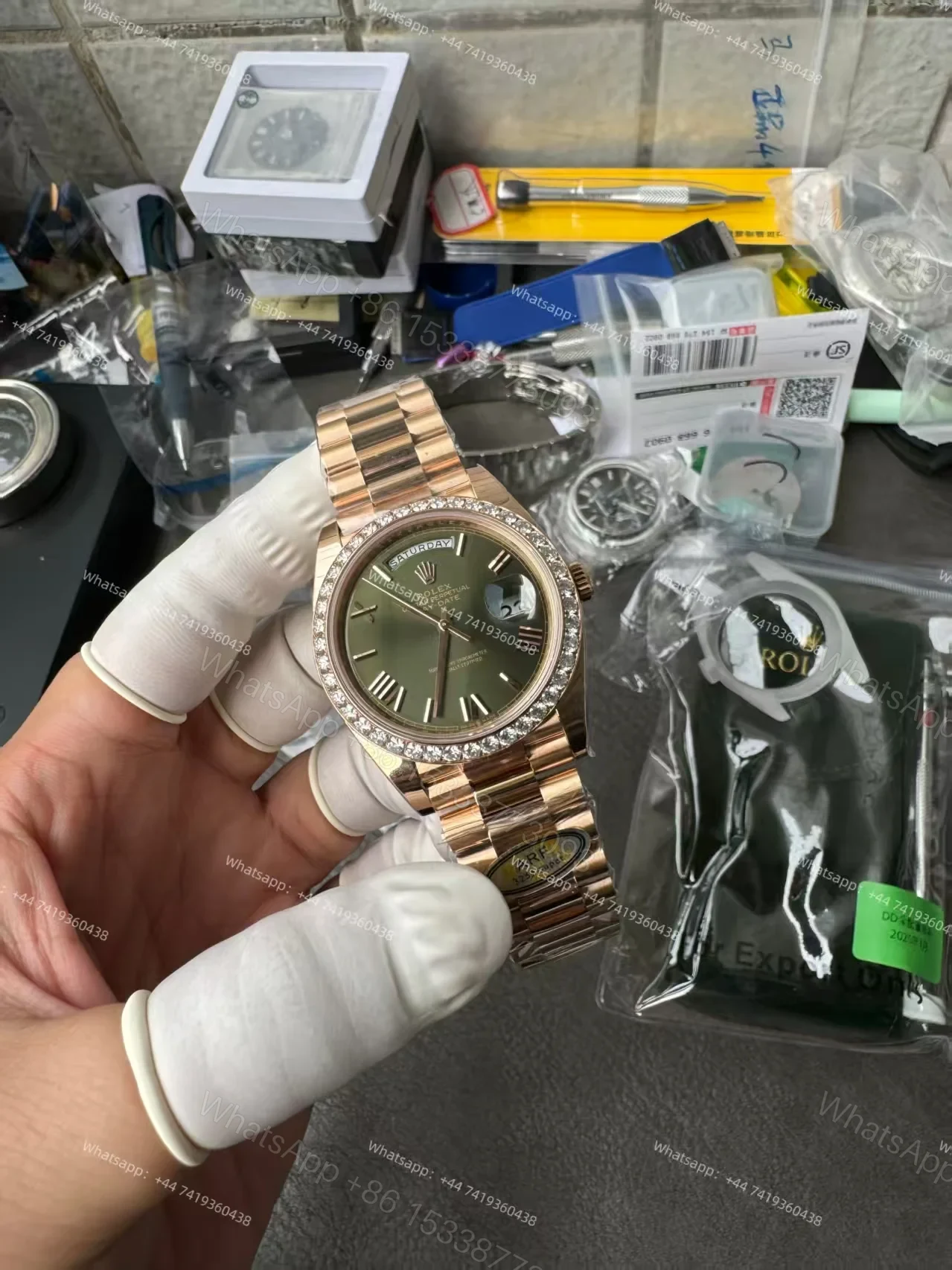 Rolex Day-Date M228345RBR-0011 1:1 Replica Olive Green Dial Moissanite Bezel 40MM 3255 Movement Presidential Bracelet Super Clone Watch — view 1