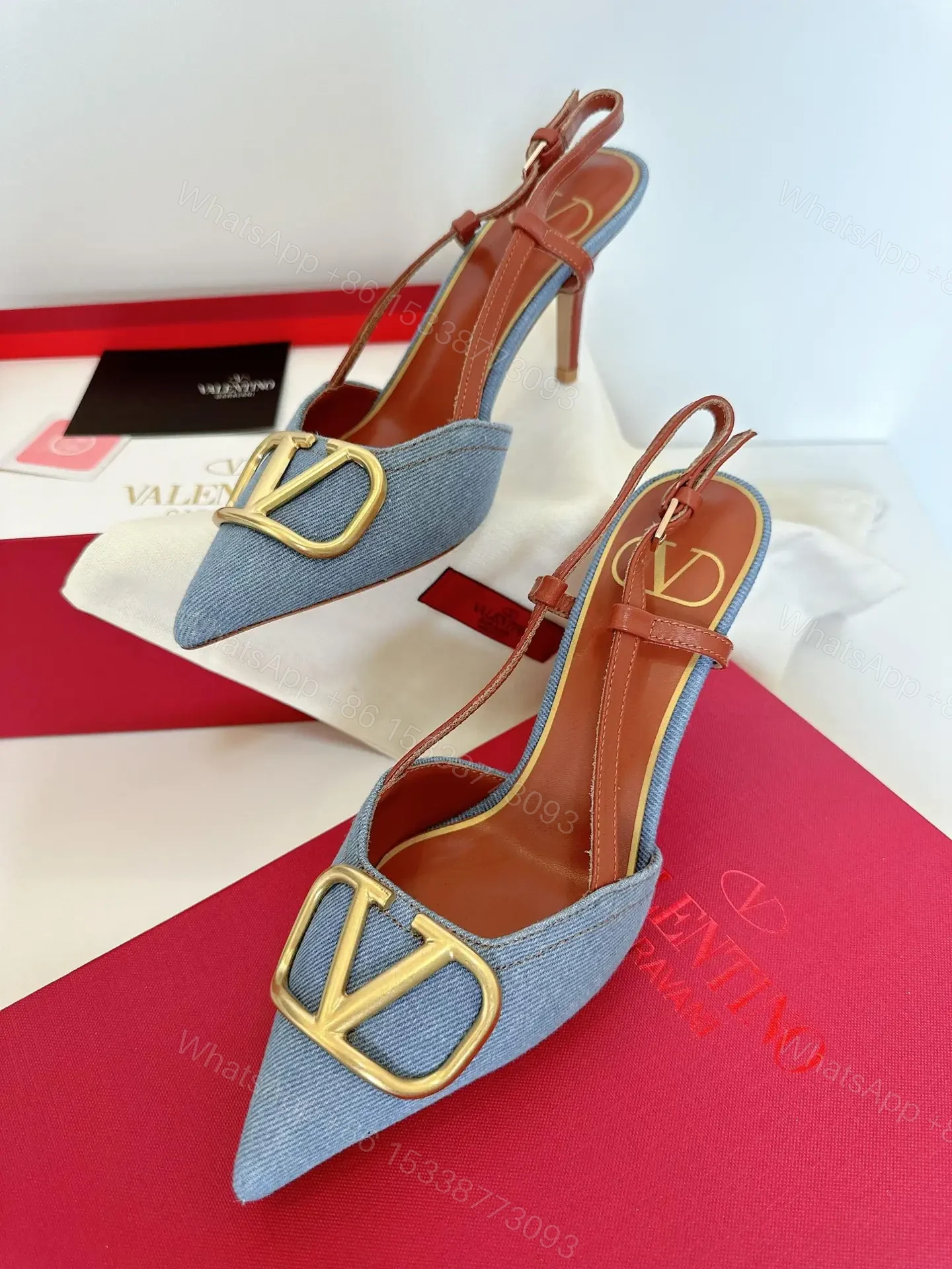 VALENTINO — view 1