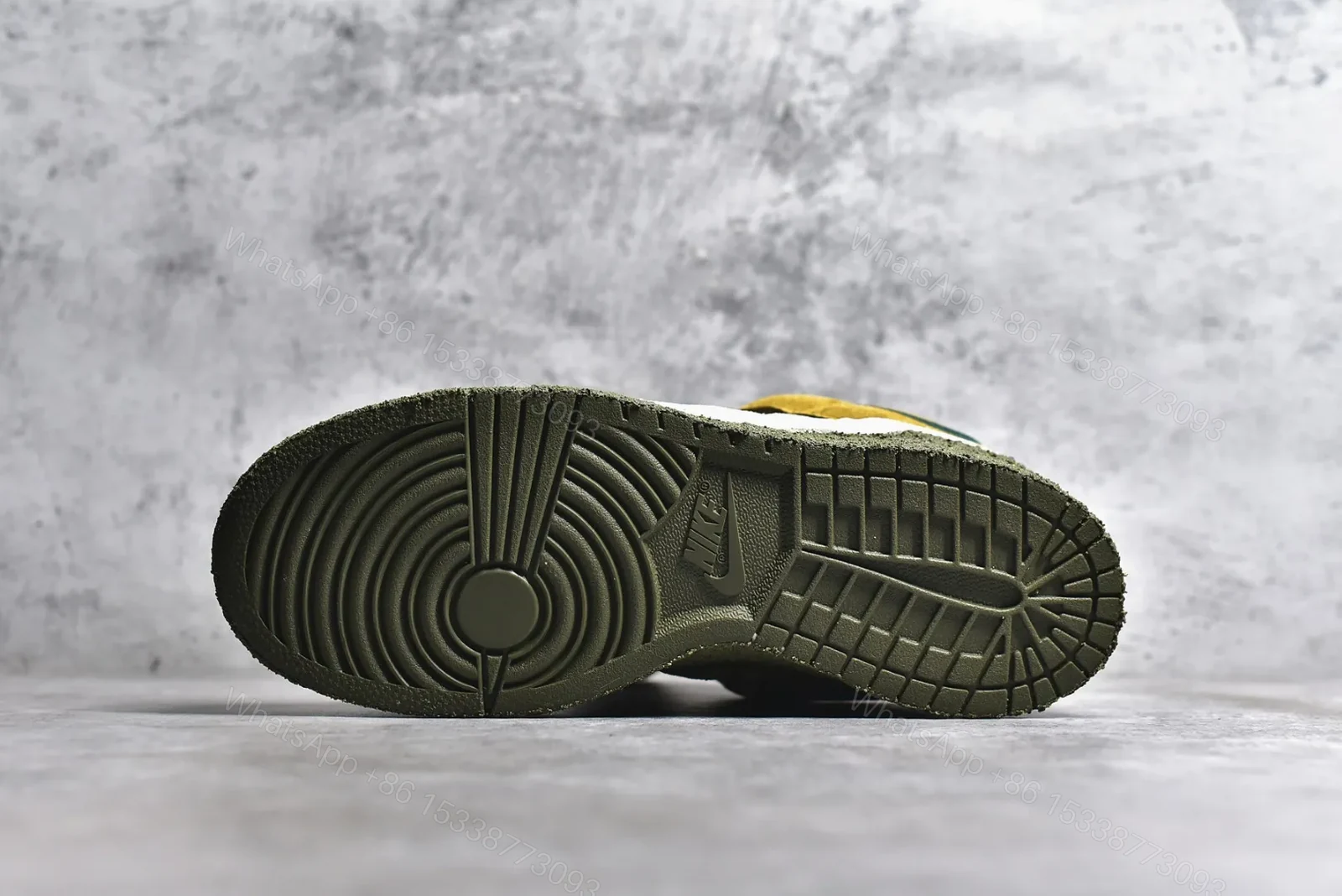 View 9 of Cpfm Grinch Dunks Replicas